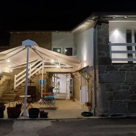 O Corazon Da Ribeira Sacra Penzion La Teijeira